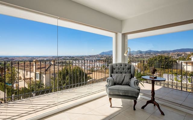 4 chambre Villa/Maison à vendre à Nueva Andalucia, Marbella - 2 195 000 € (Ref: 9626185)