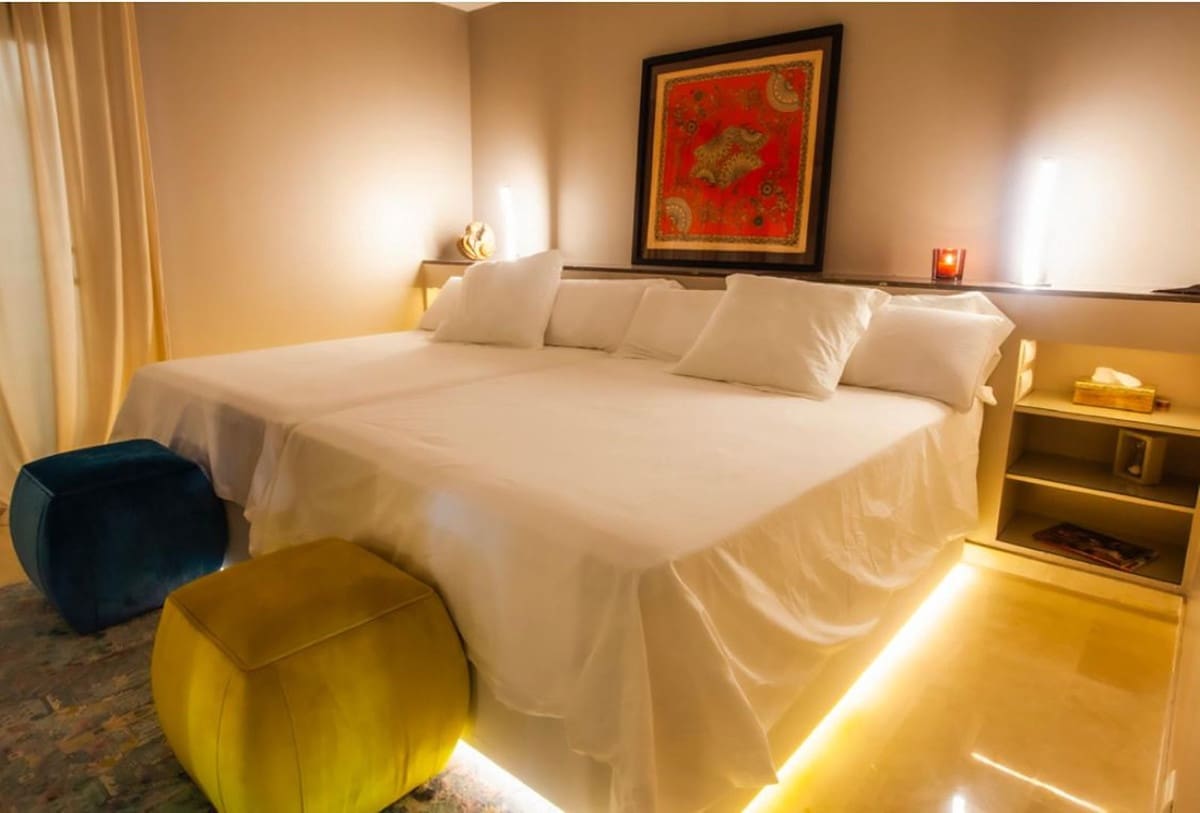 2 bedroom Apartment for sale in Golden Mile - € 795,000 (Ref: 9626186)