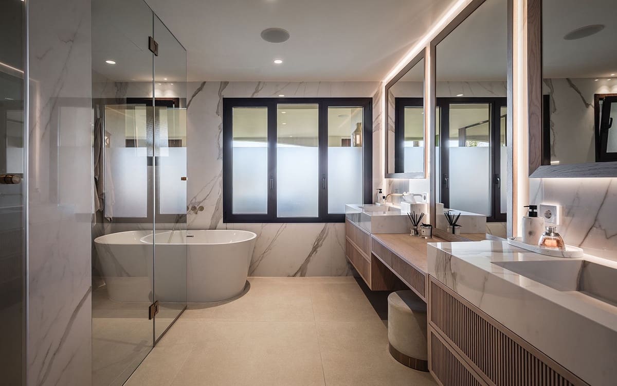 Apartamento de 4 habitaciones en Nueva Andalucia en venta - 3.995.000 € (Ref: 9626188)