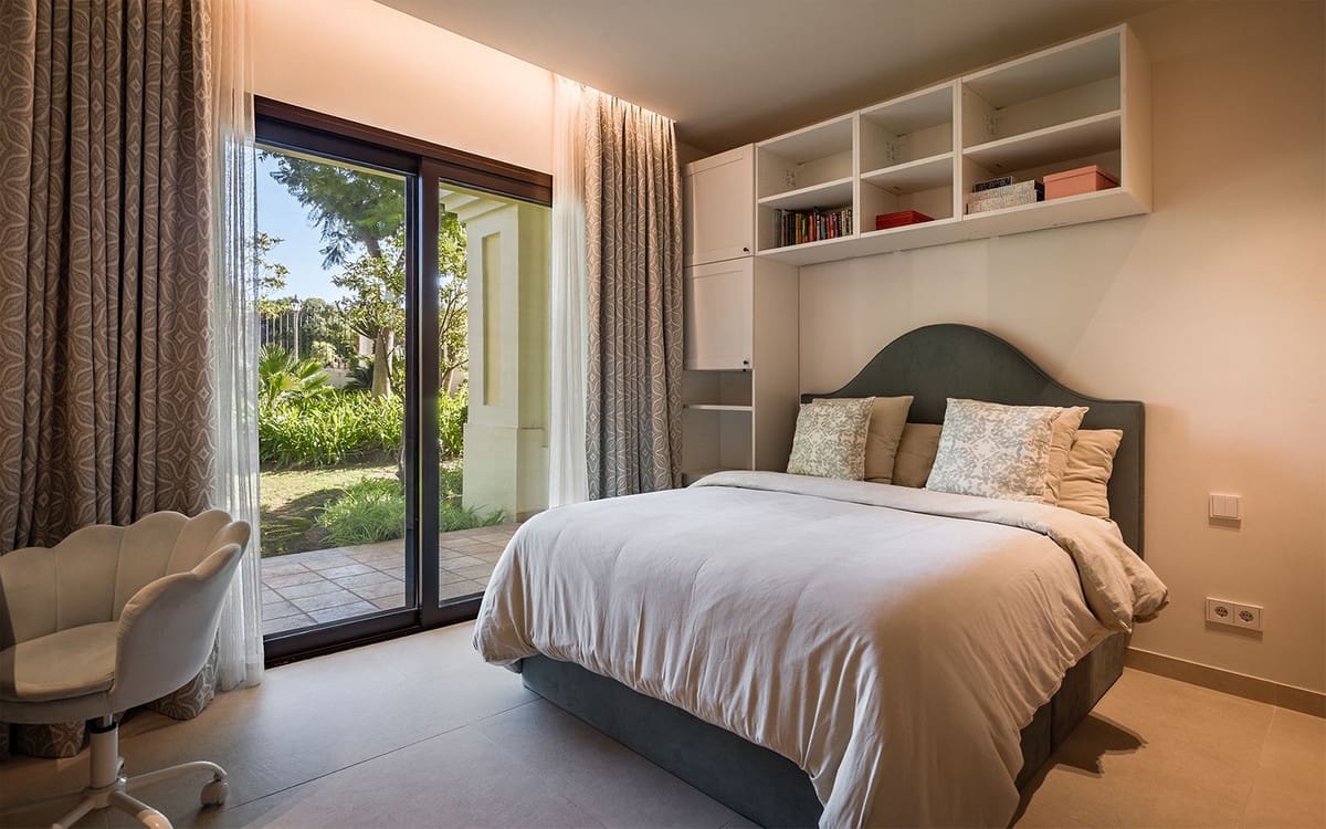 Apartamento de 4 habitaciones en Nueva Andalucia en venta - 3.995.000 € (Ref: 9626188)