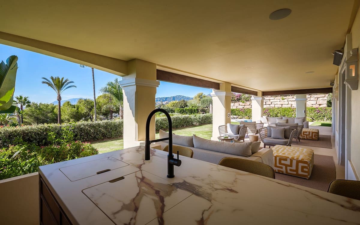 Apartamento de 4 habitaciones en Nueva Andalucia en venta - 3.995.000 € (Ref: 9626188)