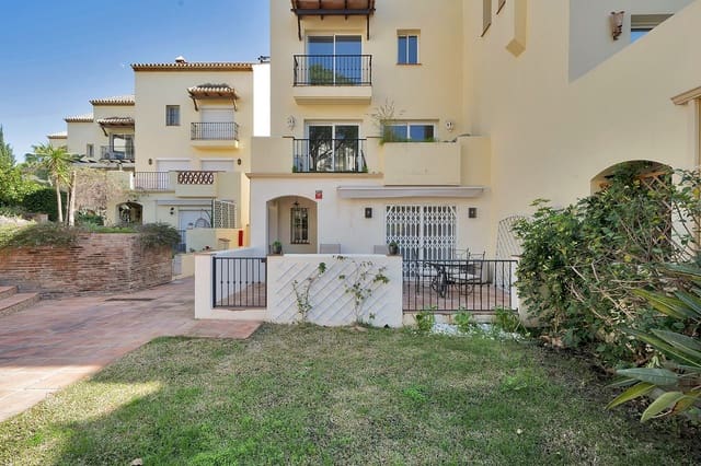 2 sovrum Lägenhet till salu i Nueva Andalucia, Marbella med pool garage - 395 000 € (Ref: 9638902)