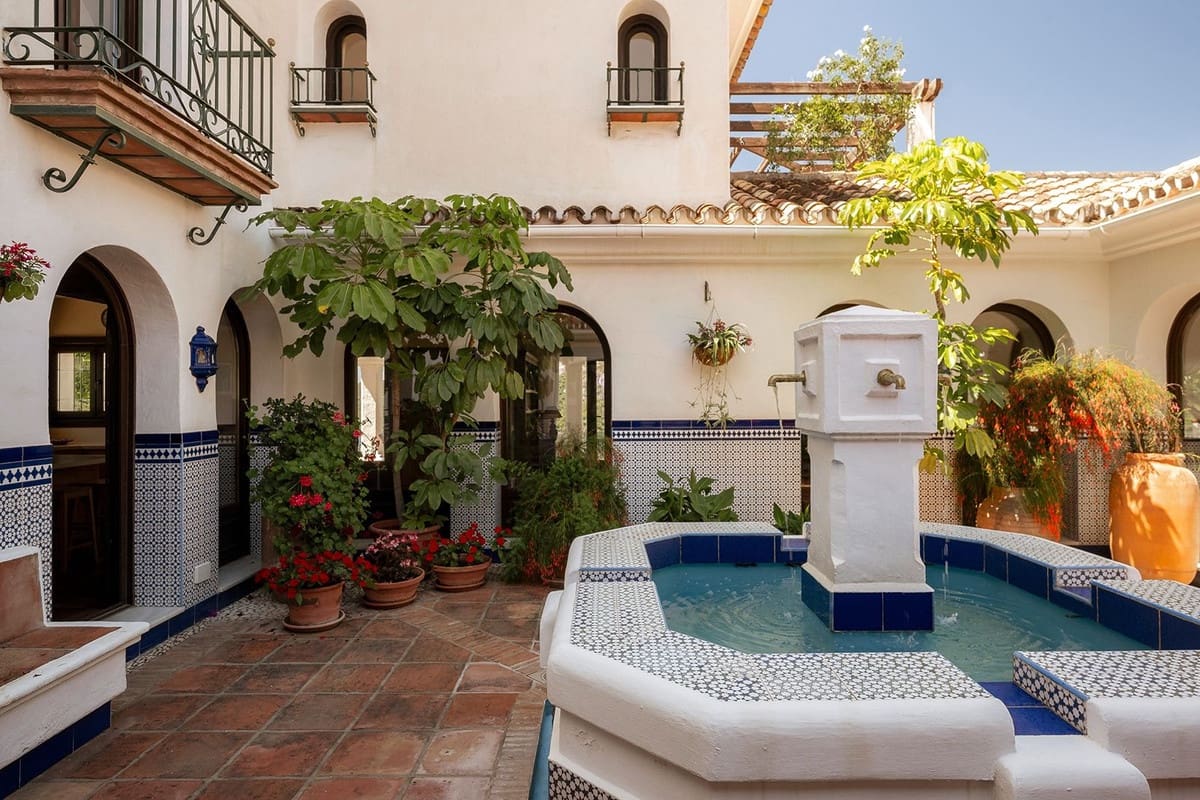 5 sovrum Villa till salu i Istan - 4 995 000 € (Ref: 9649784)