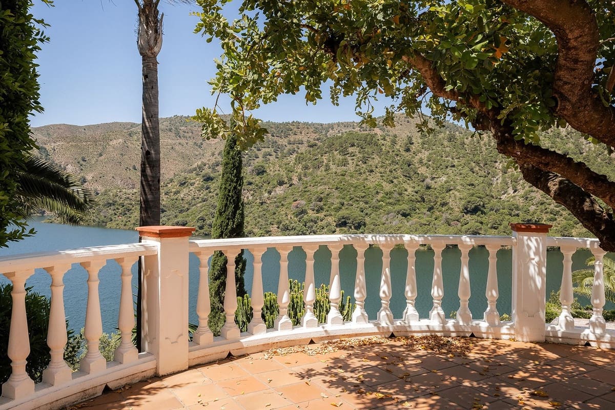 5 sovrum Villa till salu i Istan - 4 995 000 € (Ref: 9649784)