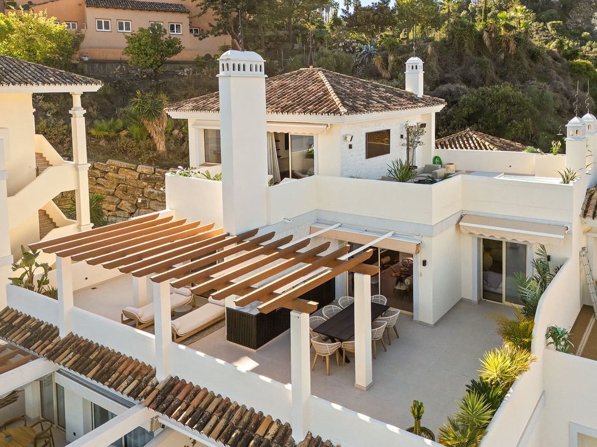 3 sypialnia Apartament na sprzedaż w Nueva Andalucia - 2 750 000 € (Ref: 9649937)