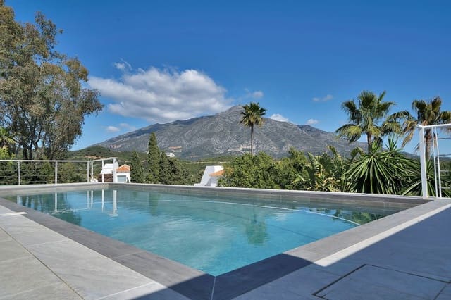 4 Zimmer Villa zu verkaufen in Nueva Andalucia, Marbella mit Pool Garage - 3.350.000 € (Ref: 9685138)