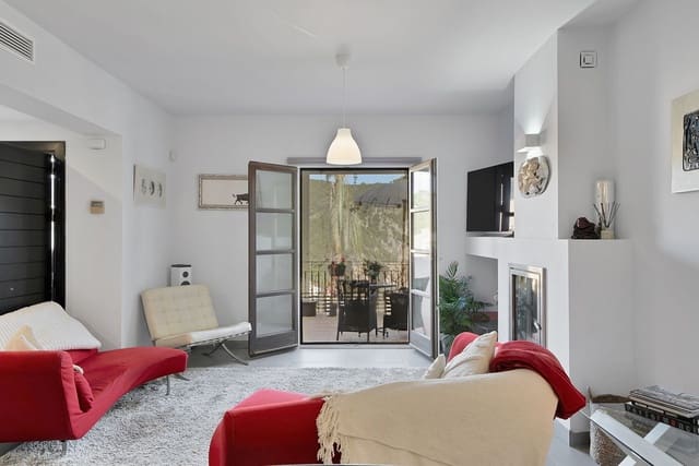 Casa de 4 habitaciones en Benahavís en venta con piscina garaje - 535.000 € (Ref: 9685766)