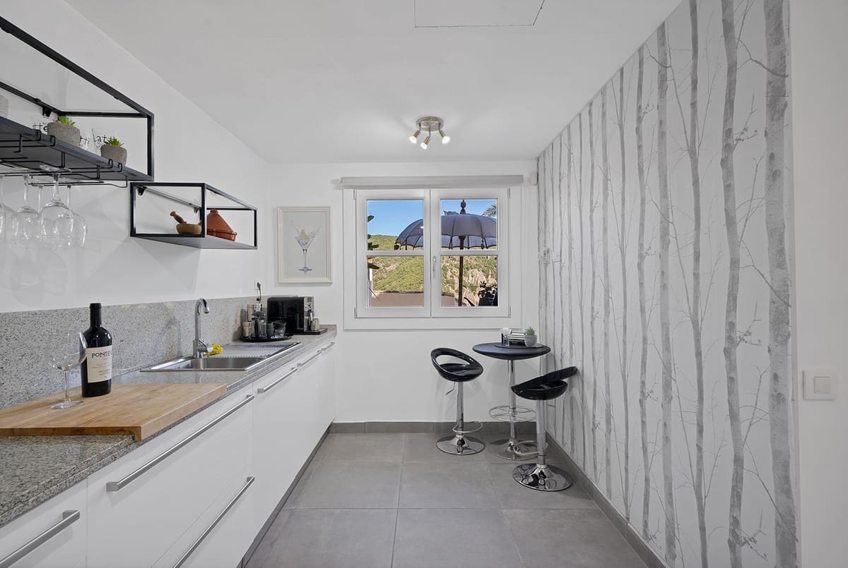 4 slaapkamer Huis te koop in Benahavis met zwembad garage - € 535.000 (Ref: 9685766)