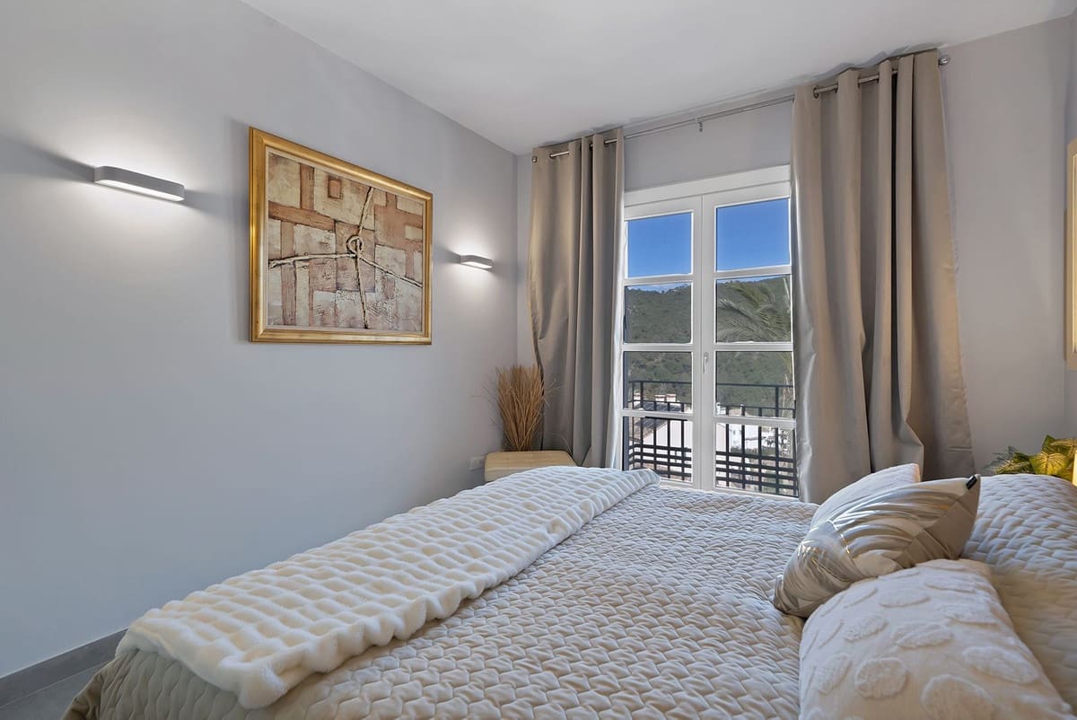 4 slaapkamer Huis te koop in Benahavis met zwembad garage - € 535.000 (Ref: 9685766)