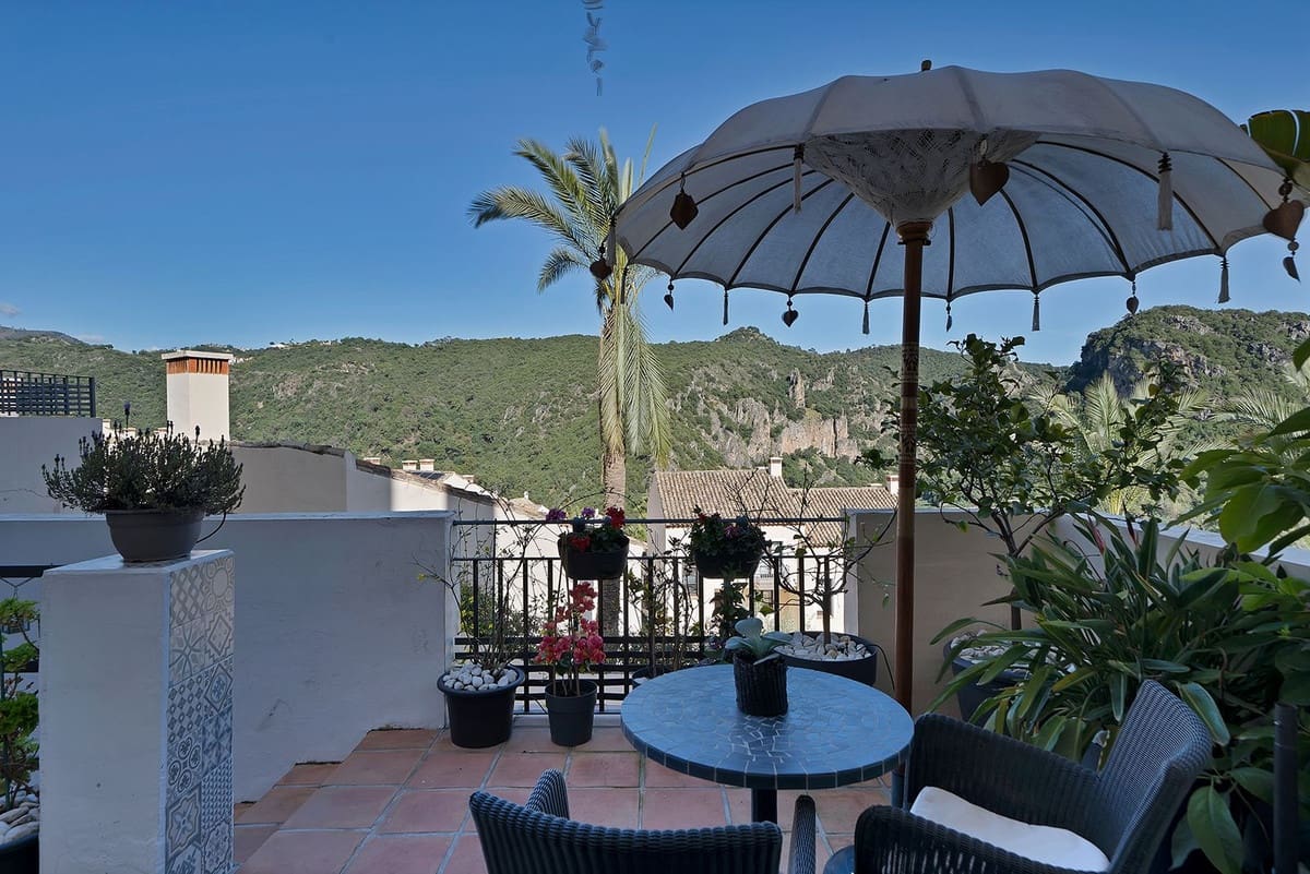4 slaapkamer Huis te koop in Benahavis met zwembad garage - € 535.000 (Ref: 9685766)