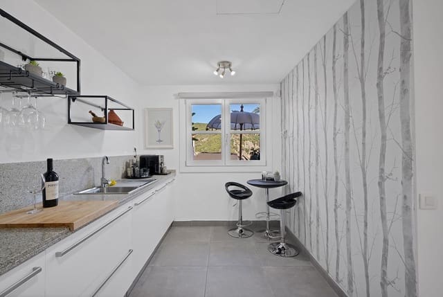 4 slaapkamer Huis te koop in Benahavís met zwembad garage - € 535.000 (Ref: 9685766)