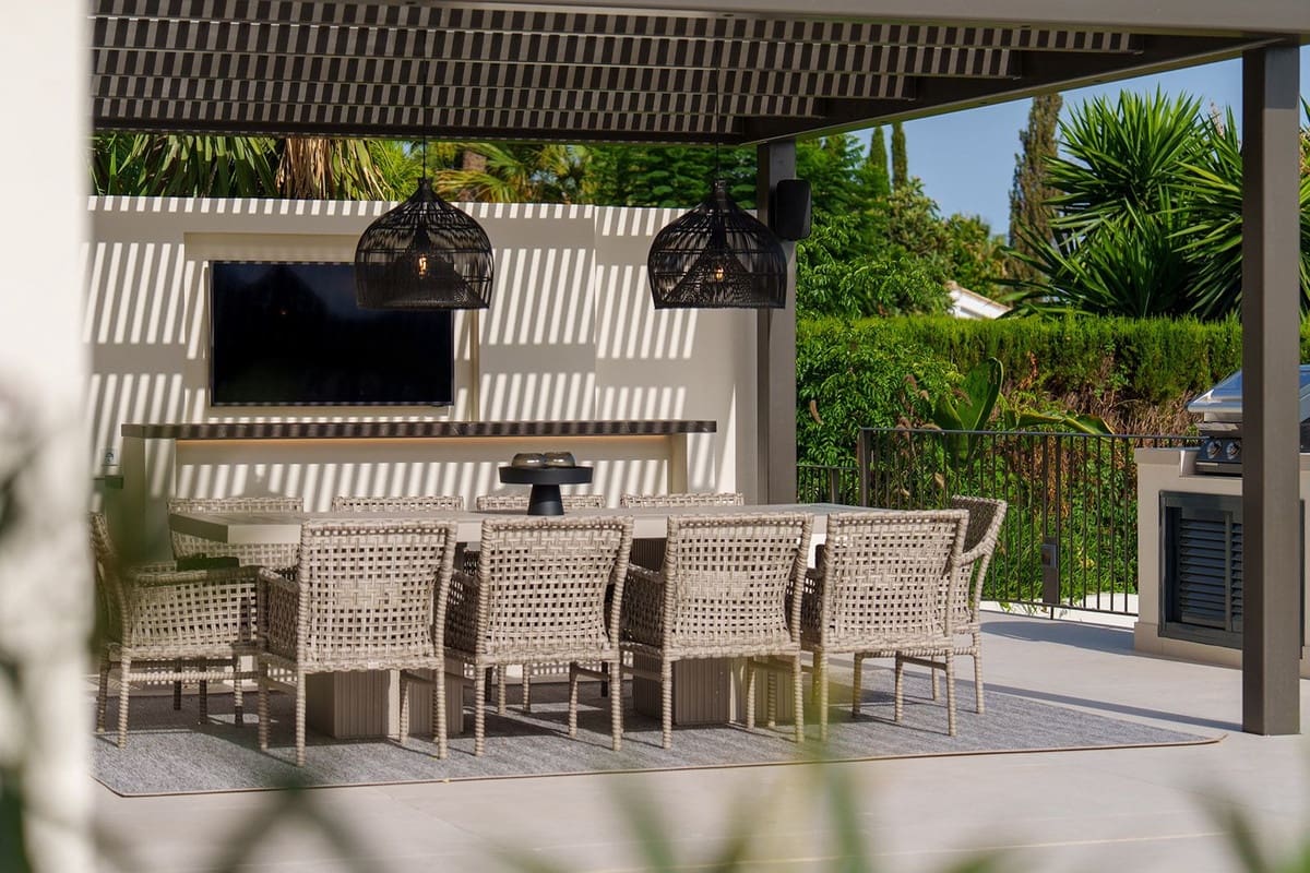 5 bedroom Villa for sale in Golden Mile - € 7,800,000 (Ref: 9716559)