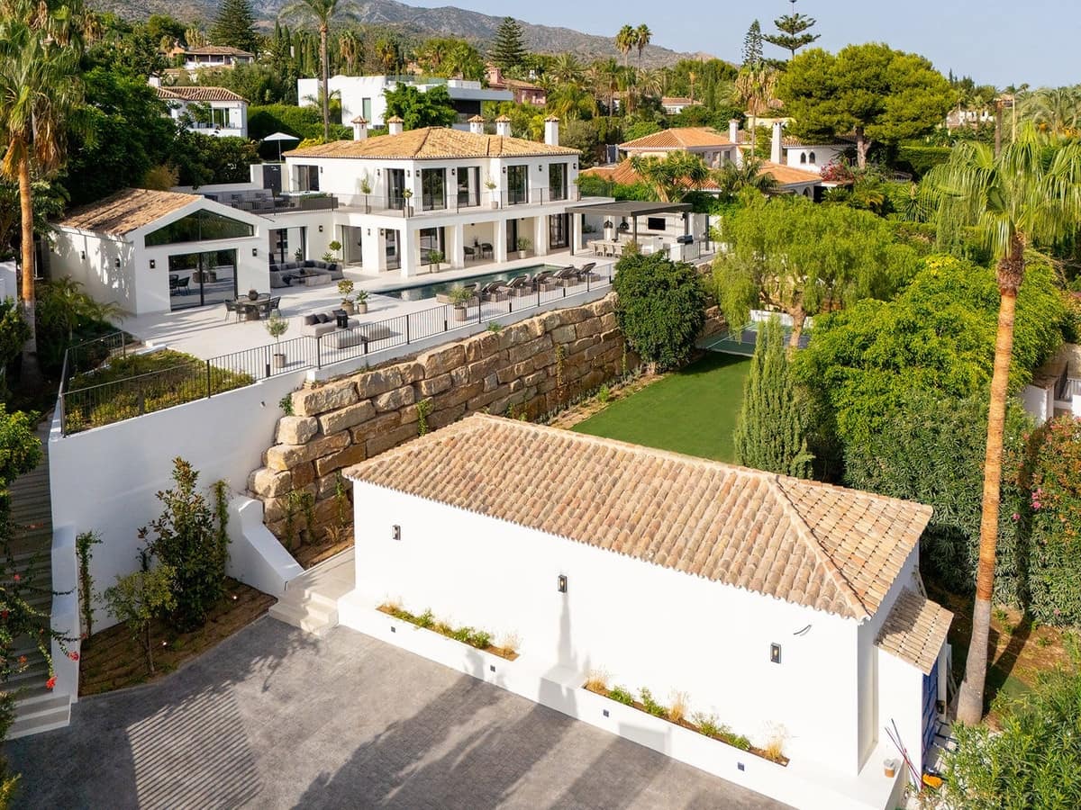 5 bedroom Villa for sale in Golden Mile - € 7,800,000 (Ref: 9716559)