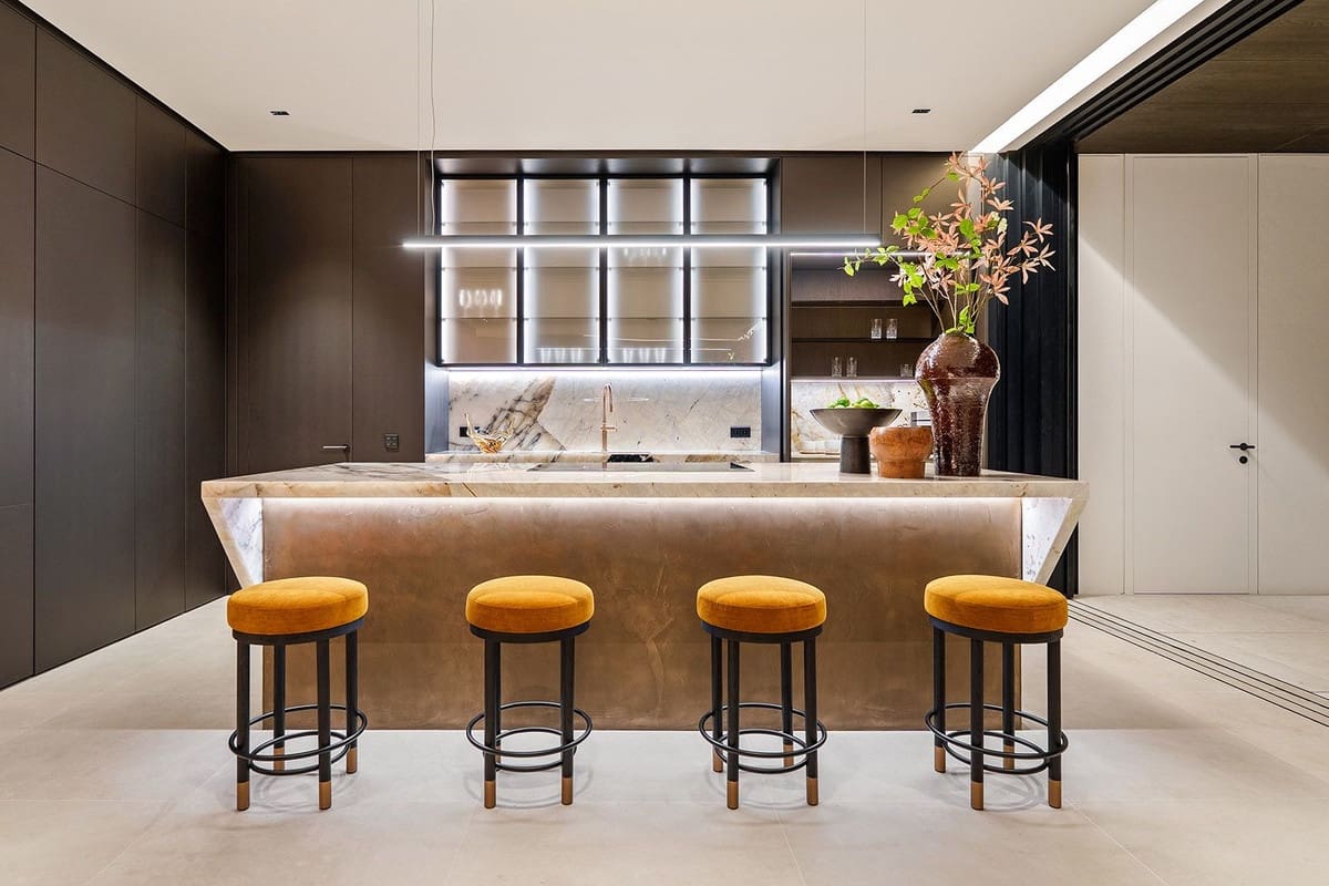 8 bedroom Villa for sale in La Quinta - € 19,880,000 (Ref: 9719342)