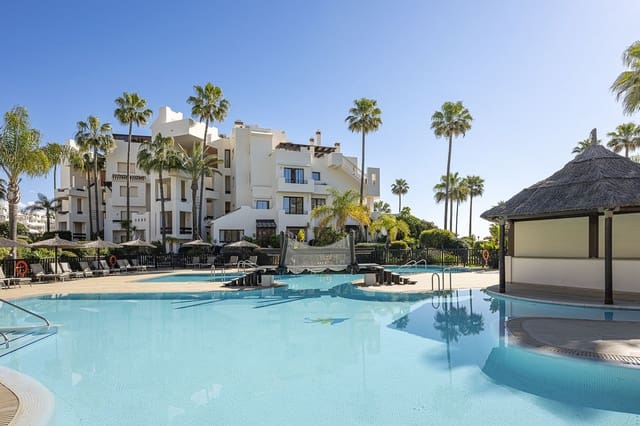 3 sovrum Lägenhet till salu i New Golden Mile, Estepona - 1 995 000 € (Ref: 9742939)