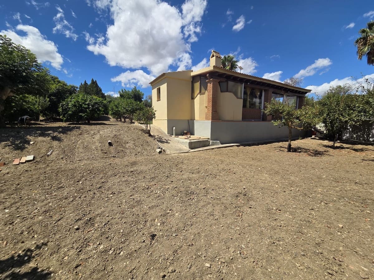 3 bedroom Finca/Country House for sale in Coin with pool garage - € 359,000 (Ref: 10041710)