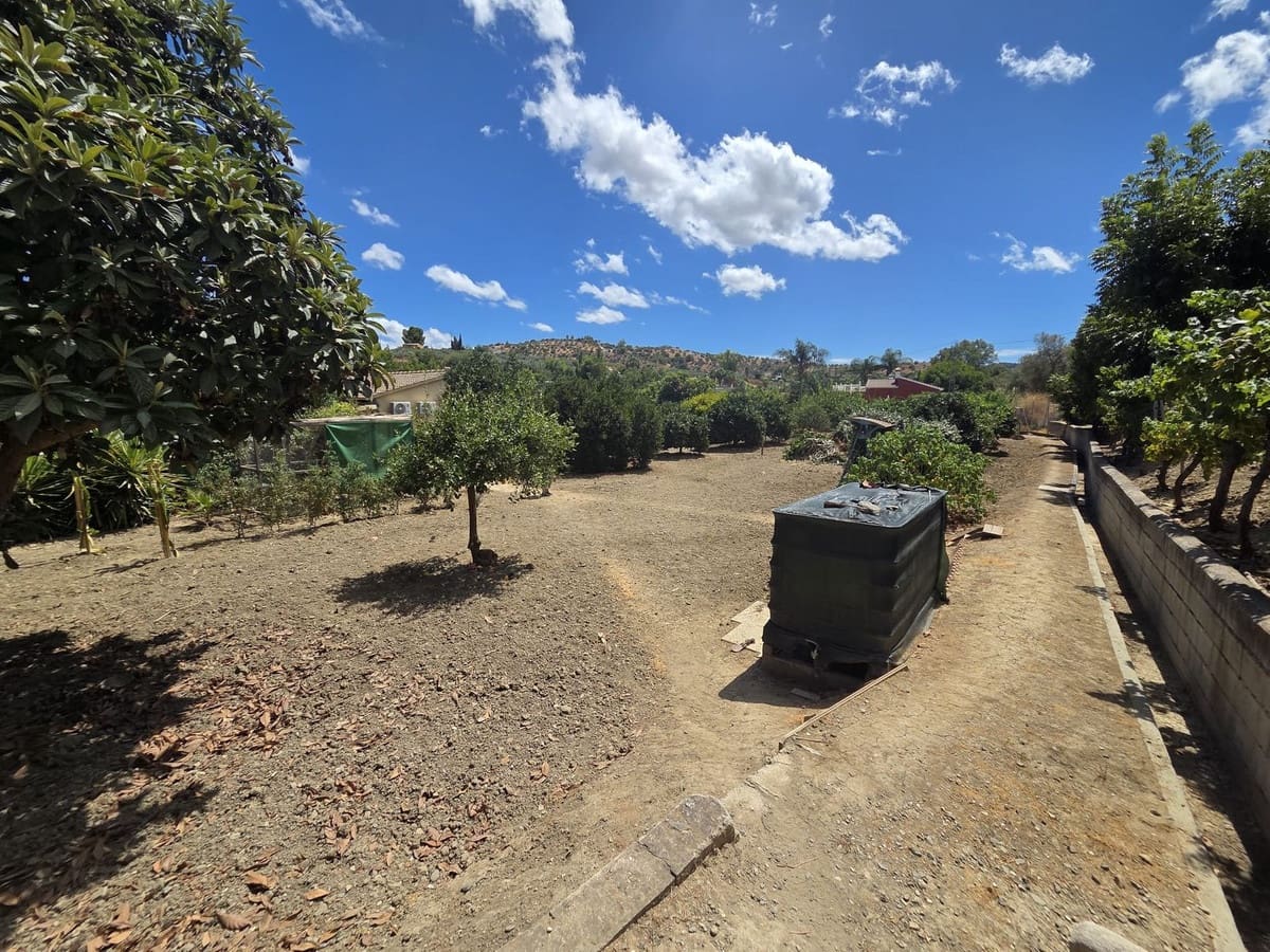 3 bedroom Finca/Country House for sale in Coin with pool garage - € 359,000 (Ref: 10041710)