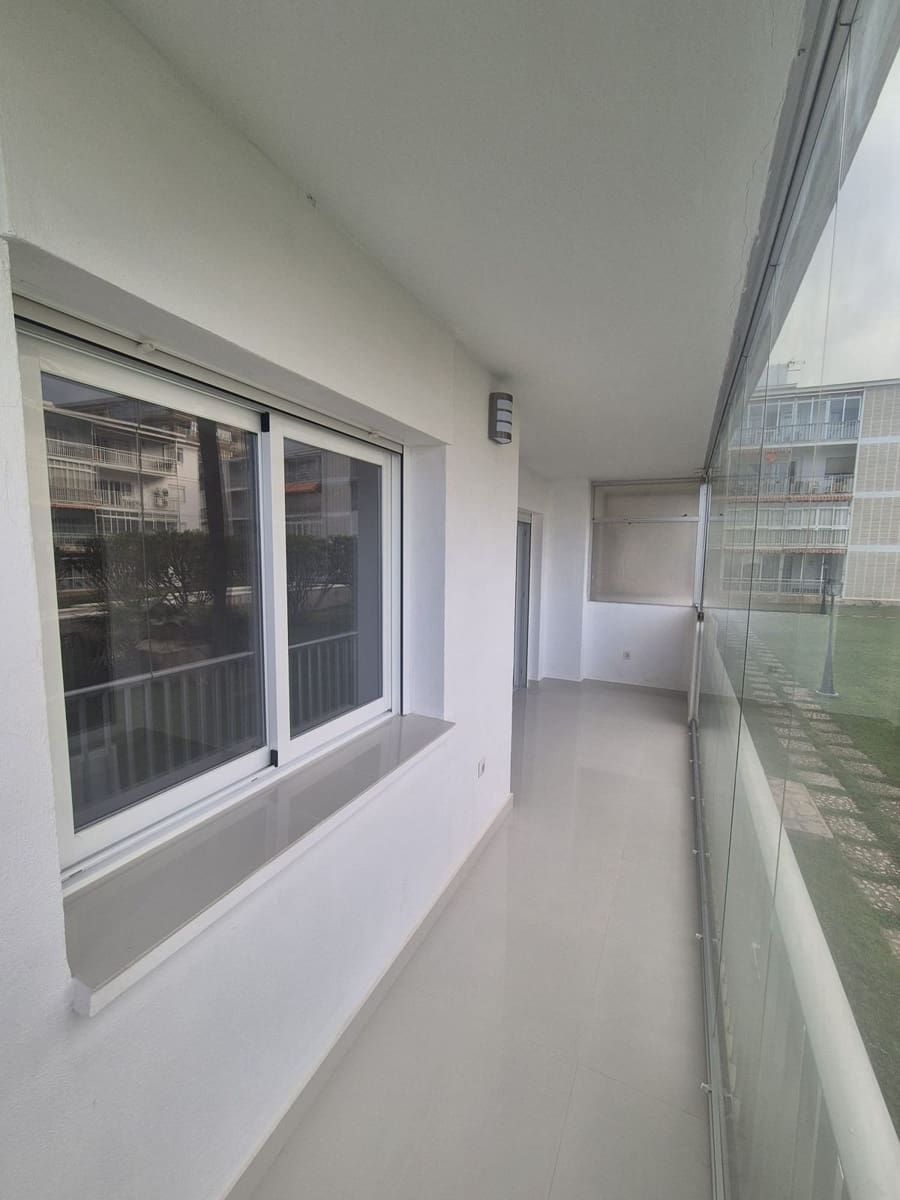3 slaapkamer Strandappartement te koop in Fuengirola met zwembad - € 595.000 (Ref: 9940758)