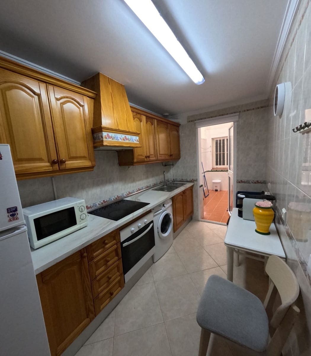 1 quarto Apartamento para arrendamento para férias em Fuengirola - 650 € (Ref: 9953256)