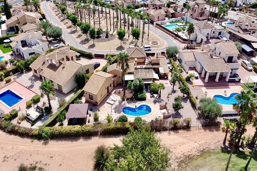 3 bedroom Villa for sale in Hacienda del Alamo with pool garage - € 414,000 (Ref: 10023280)