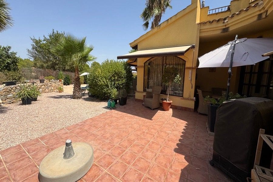 3 bedroom Villa for sale in Hacienda del Alamo with pool garage - € 414,000 (Ref: 10023280)