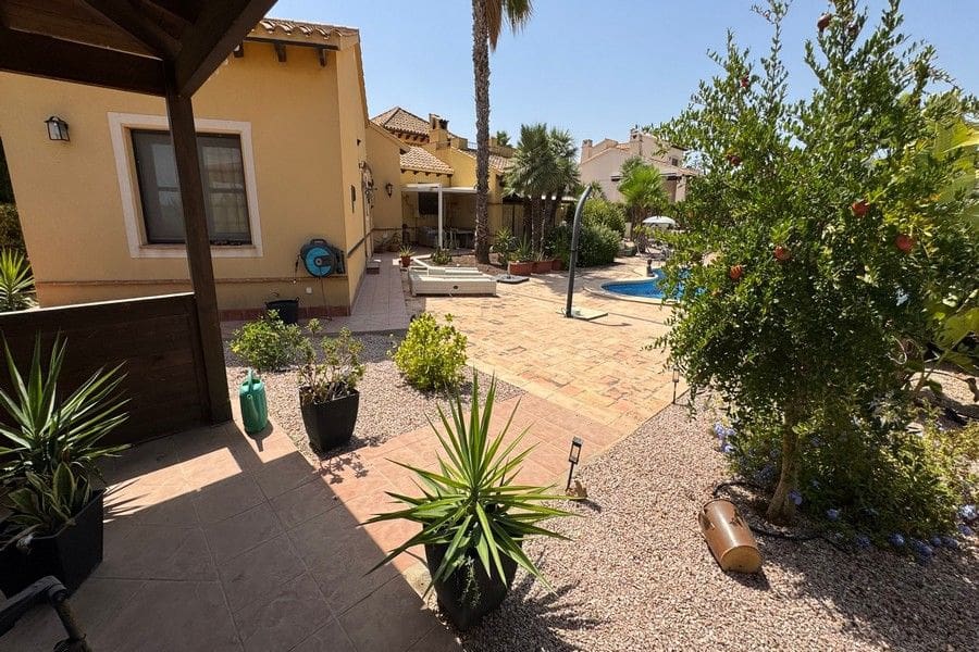 3 bedroom Villa for sale in Hacienda del Alamo with pool garage - € 414,000 (Ref: 10023280)