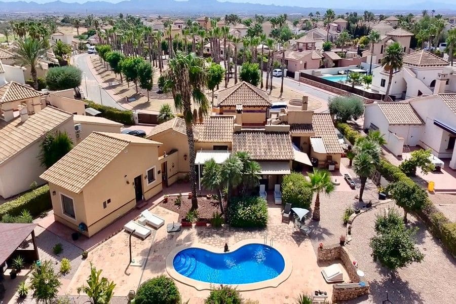 3 bedroom Villa for sale in Hacienda del Alamo with pool garage - € 414,000 (Ref: 10023280)