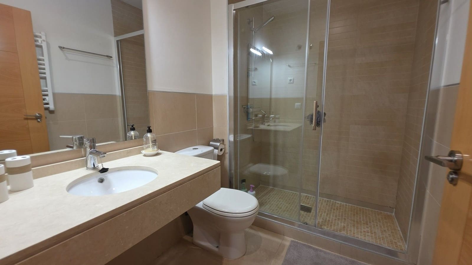2 sypialnia Apartament na sprzedaż w Hacienda del Alamo z basenem garażem - 185 000 € (Ref: 10076826)
