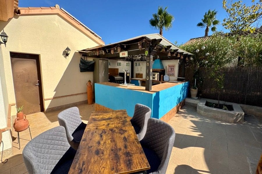3 bedroom Villa for sale in Fuente Alamo de Murcia with pool garage - € 499,950 (Ref: 10113552)