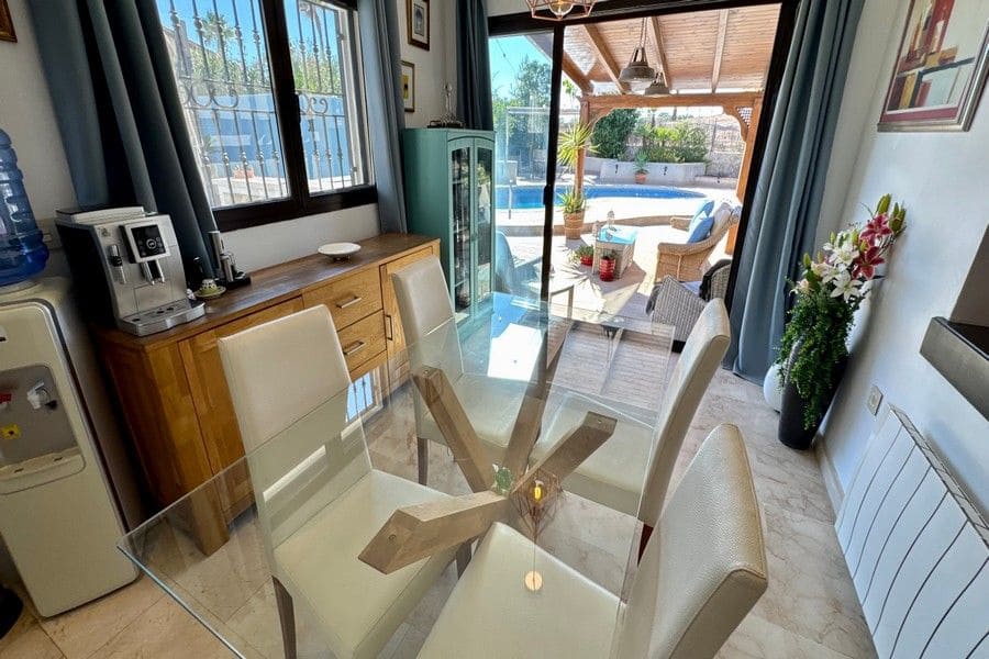 3 bedroom Villa for sale in Fuente Alamo de Murcia with pool garage - € 499,950 (Ref: 10113552)