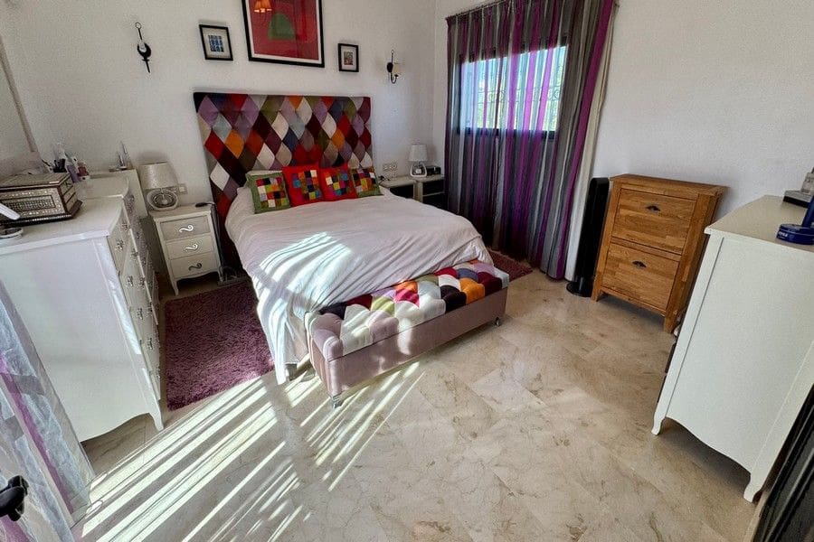 3 bedroom Villa for sale in Fuente Alamo de Murcia with pool garage - € 499,950 (Ref: 10113552)