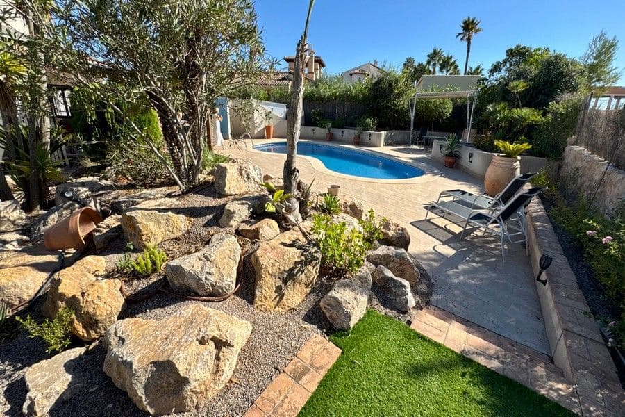3 bedroom Villa for sale in Fuente Alamo de Murcia with pool garage - € 499,950 (Ref: 10113552)