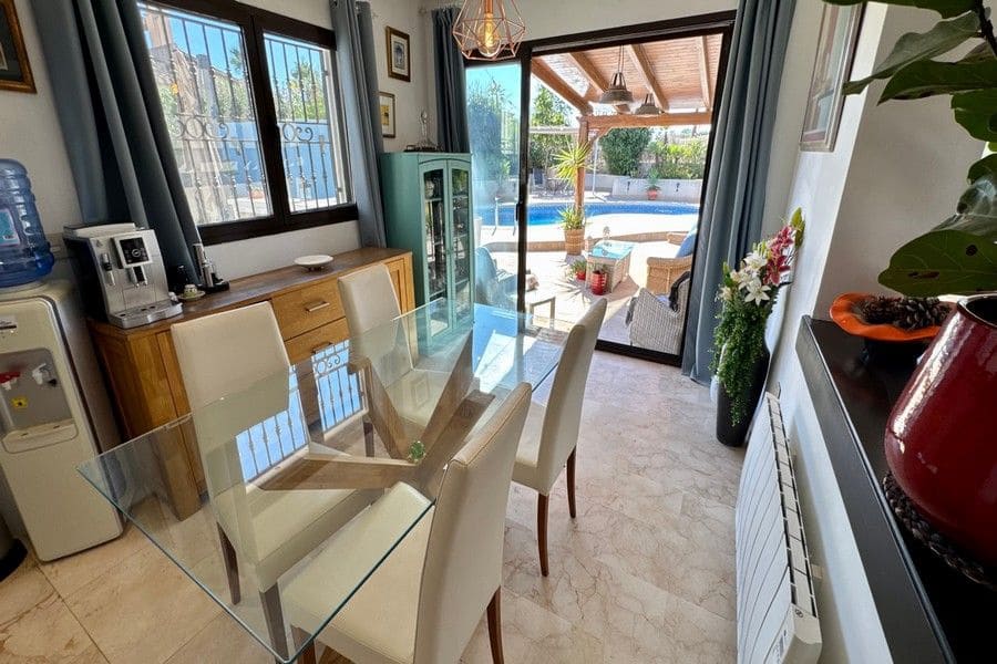 3 bedroom Villa for sale in Fuente Alamo de Murcia with pool garage - € 499,950 (Ref: 10113552)