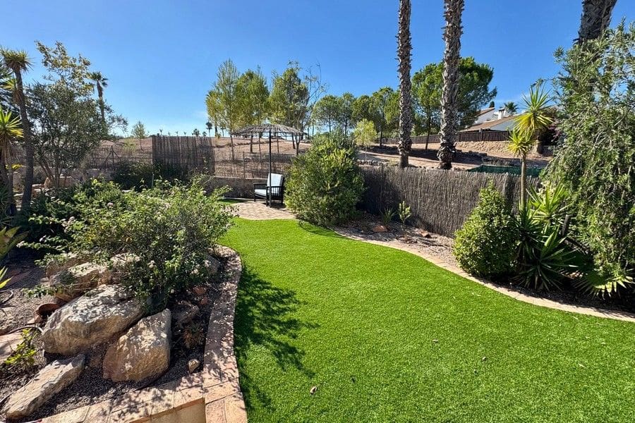 3 bedroom Villa for sale in Fuente Alamo de Murcia with pool garage - € 499,950 (Ref: 10113552)