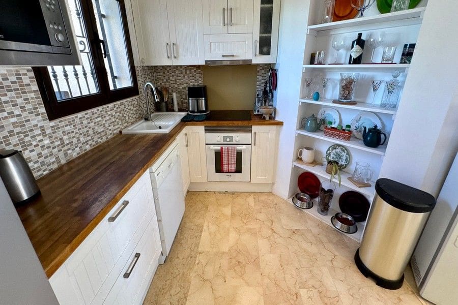 3 bedroom Villa for sale in Fuente Alamo de Murcia with pool garage - € 499,950 (Ref: 10113552)