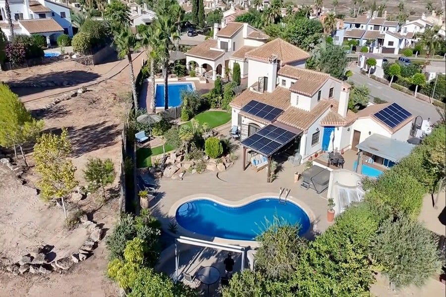 3 bedroom Villa for sale in Fuente Alamo de Murcia with pool garage - € 499,950 (Ref: 10113552)