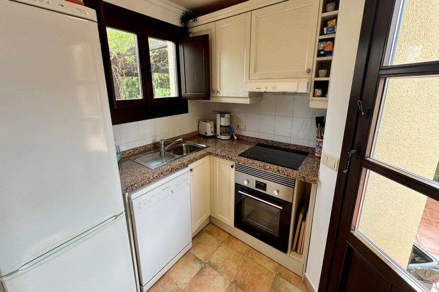 3 bedroom Villa for sale in Fuente Alamo de Murcia with pool garage - € 455,000 (Ref: 10120546)