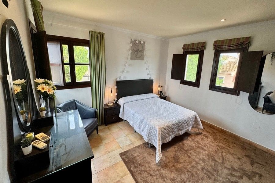 3 bedroom Villa for sale in Fuente Alamo de Murcia with pool garage - € 455,000 (Ref: 10120546)