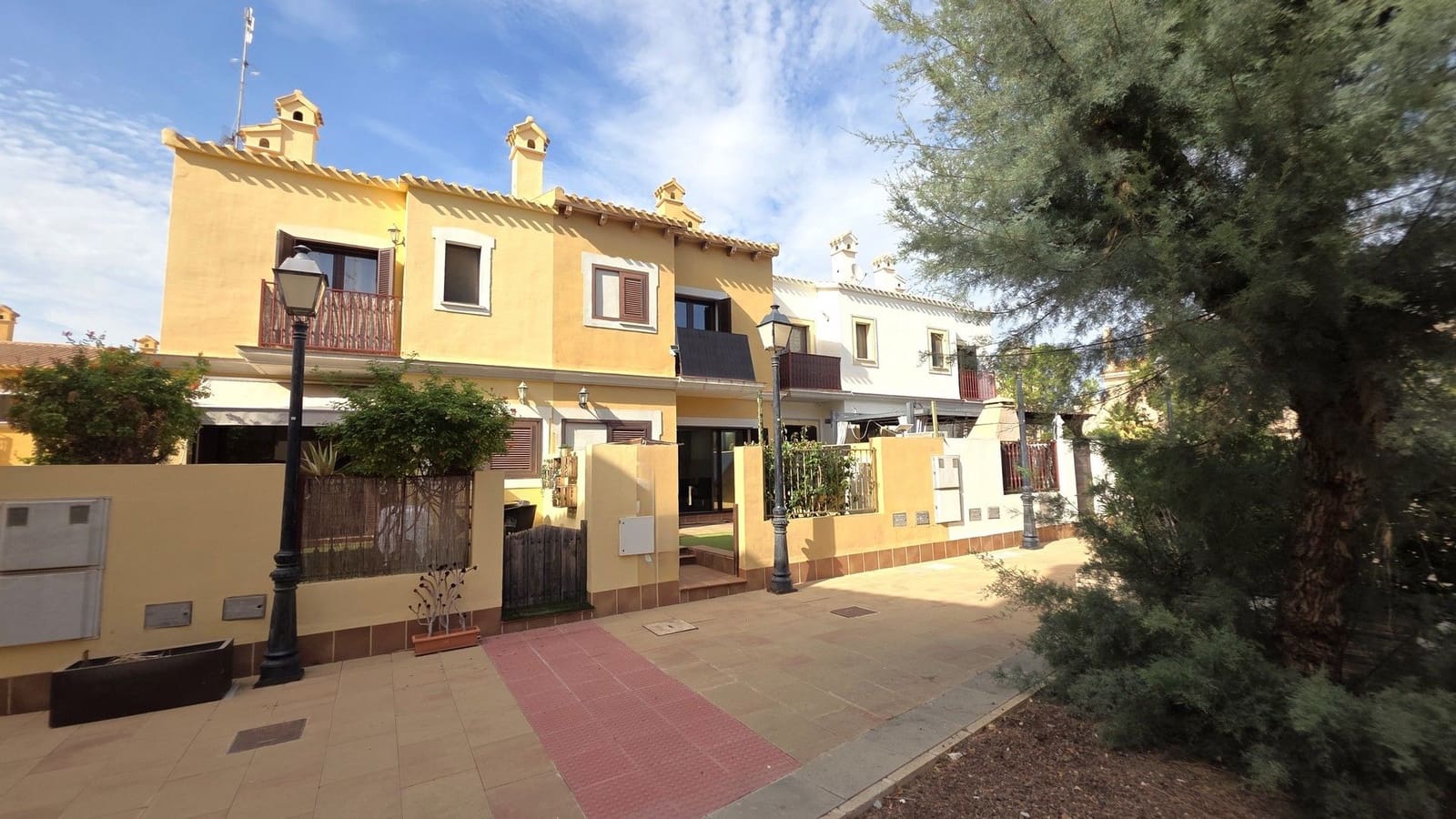 3 bedroom Townhouse for sale in Fuente Alamo de Murcia with pool garage - € 190,000 (Ref: 10130966)