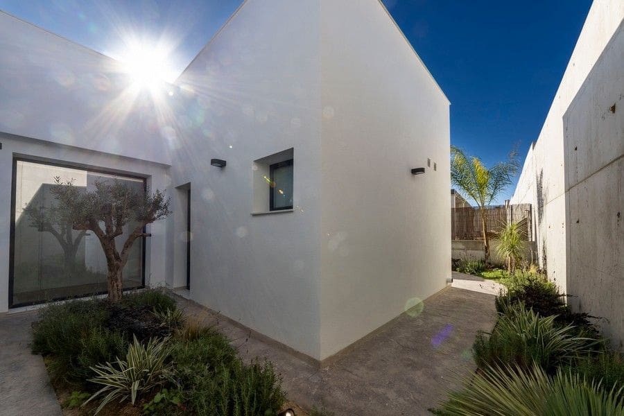 3 bedroom Villa for sale in Banos y Mendigo with pool garage - € 479,900 (Ref: 10140330)