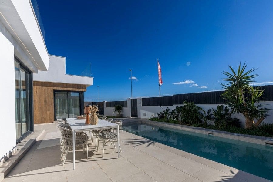 3 bedroom Villa for sale in Banos y Mendigo with pool garage - € 479,900 (Ref: 10140330)