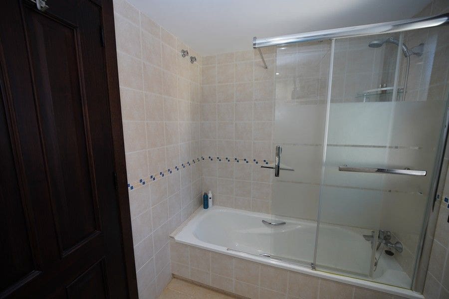 3 sovrum Villa till salu i Hacienda del Alamo med pool garage - 419 900 € (Ref: 10165827)