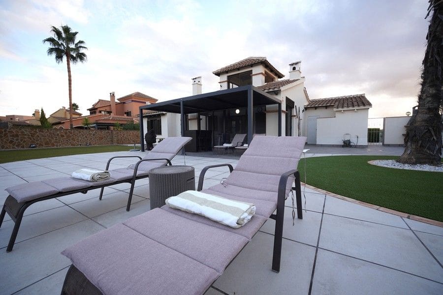 3 sovrum Villa till salu i Hacienda del Alamo med pool garage - 419 900 € (Ref: 10165827)
