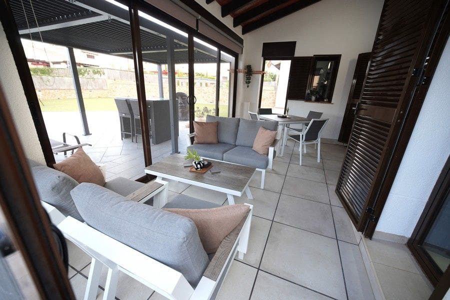 3 sovrum Villa till salu i Hacienda del Alamo med pool garage - 419 900 € (Ref: 10165827)