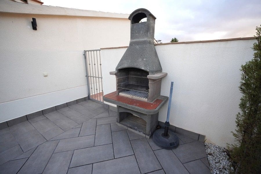3 sovrum Villa till salu i Hacienda del Alamo med pool garage - 419 900 € (Ref: 10165827)