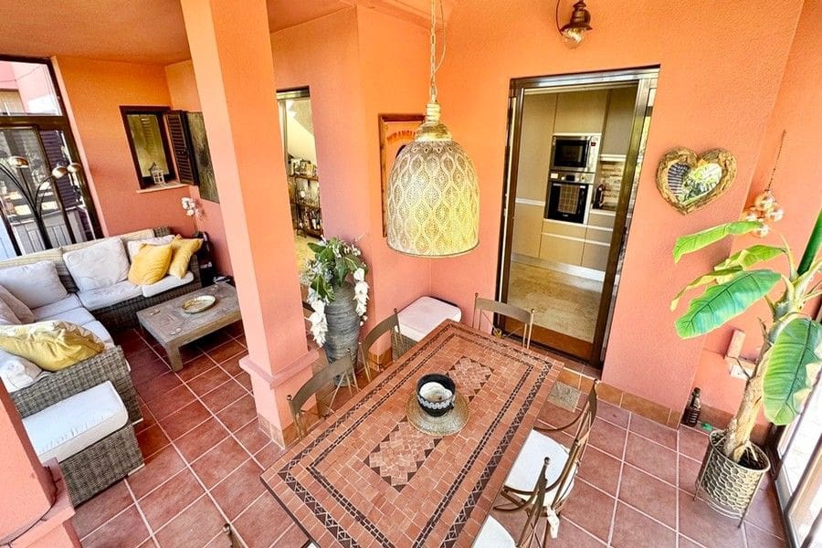 3 sovrum Semi-fristående Villa till salu i Hacienda del Alamo med pool garage - 344 950 € (Ref: 10175630)