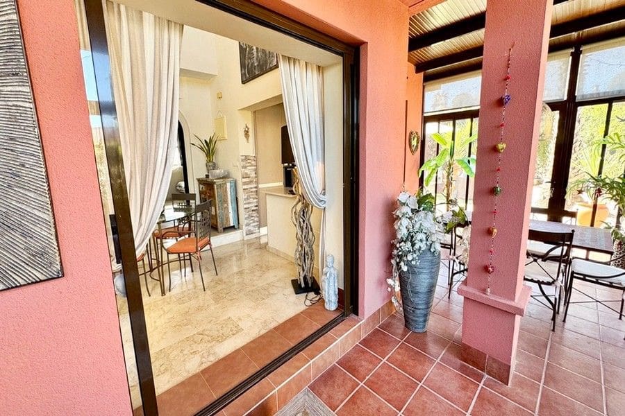 3 sovrum Semi-fristående Villa till salu i Hacienda del Alamo med pool garage - 344 950 € (Ref: 10175630)