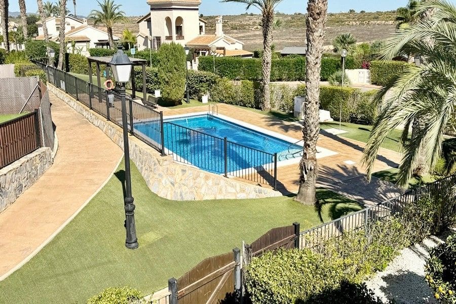 3 sovrum Semi-fristående Villa till salu i Hacienda del Alamo med pool garage - 344 950 € (Ref: 10175630)