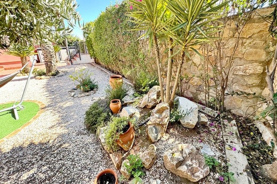 3 sovrum Semi-fristående Villa till salu i Hacienda del Alamo med pool garage - 344 950 € (Ref: 10175630)