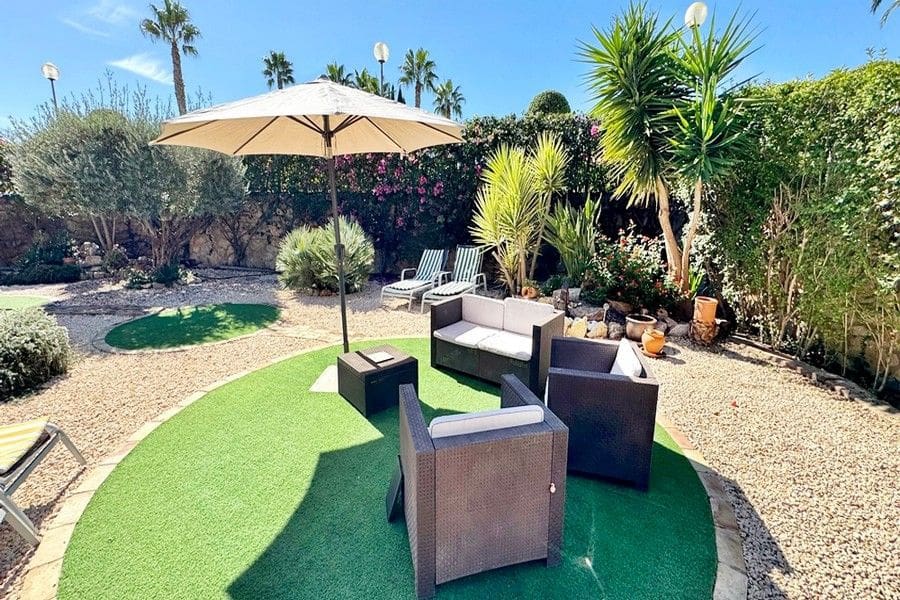 3 sovrum Semi-fristående Villa till salu i Hacienda del Alamo med pool garage - 344 950 € (Ref: 10175630)